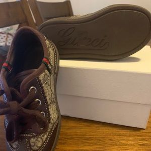Gucci kids shoes